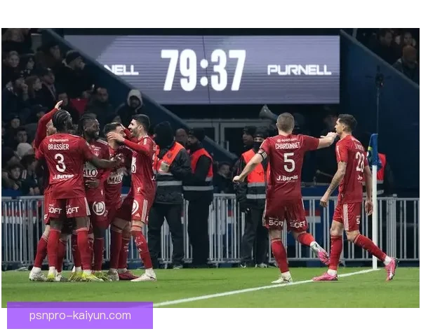 阿森西奥在巴黎圣日耳曼近期表现稳健，状态持续提升